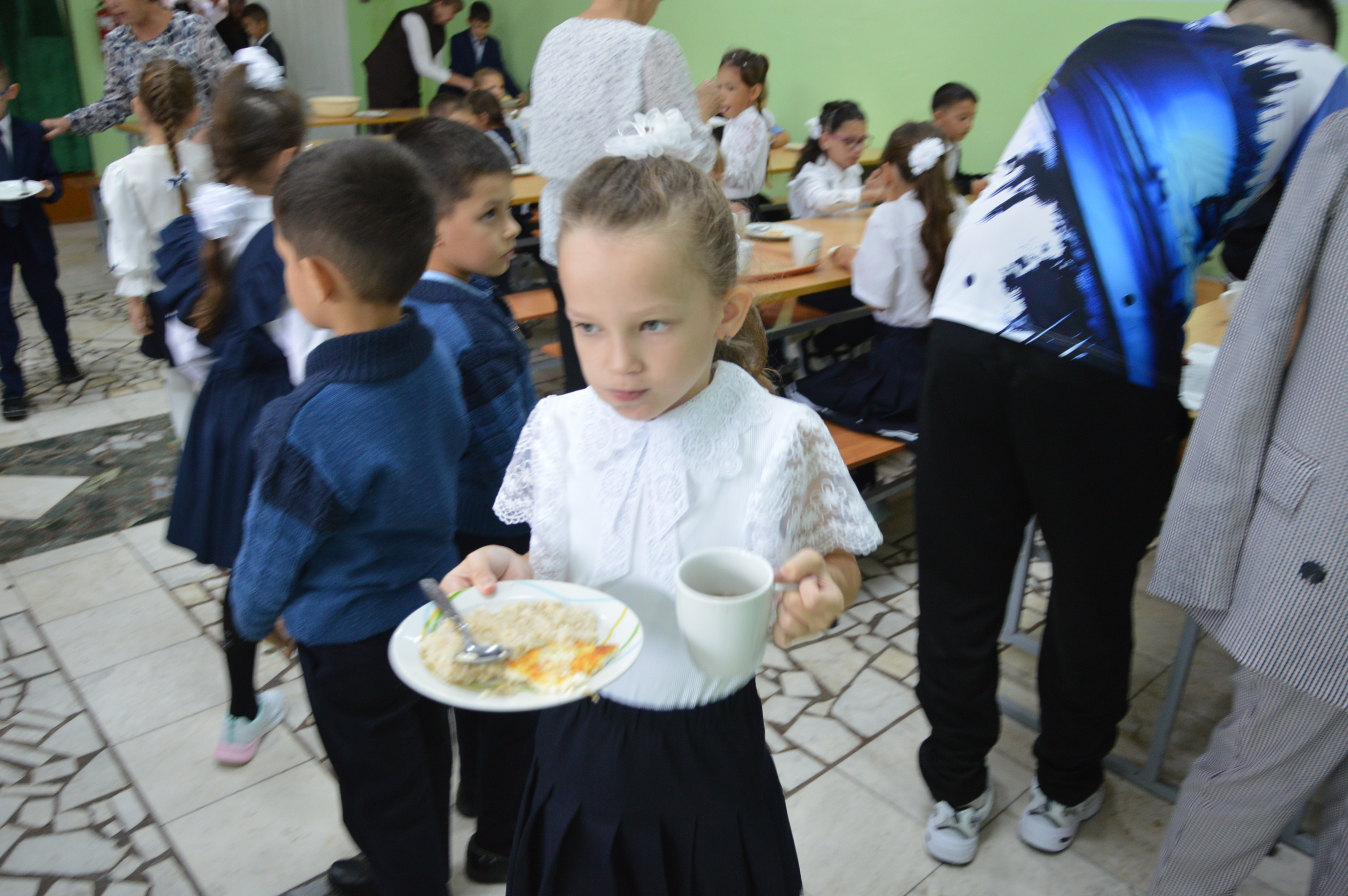 Школьное питание: что на тарелке у наших детей и можно ли этому доверять?
