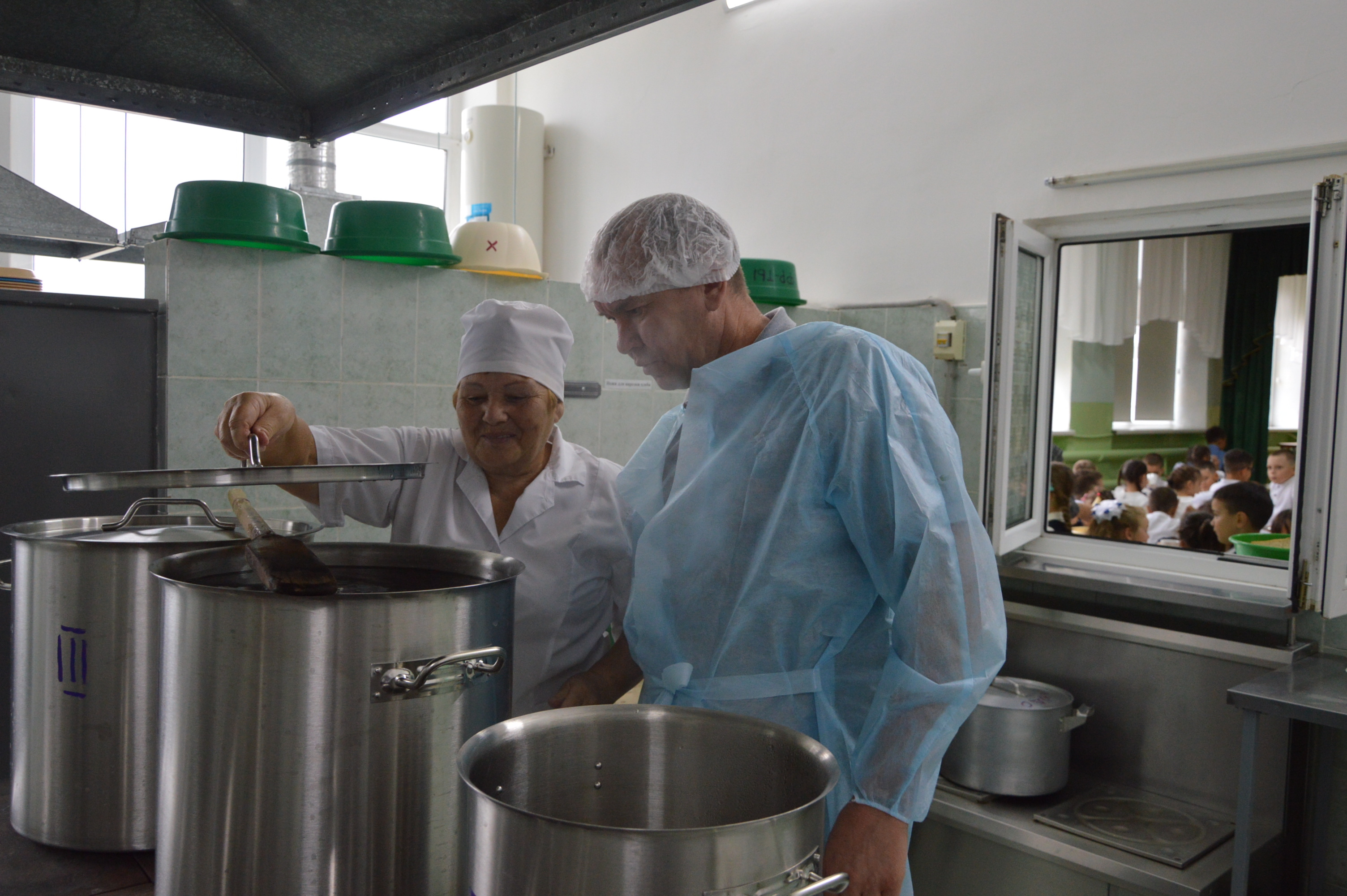 Школьное питание: что на тарелке у наших детей и можно ли этому доверять?