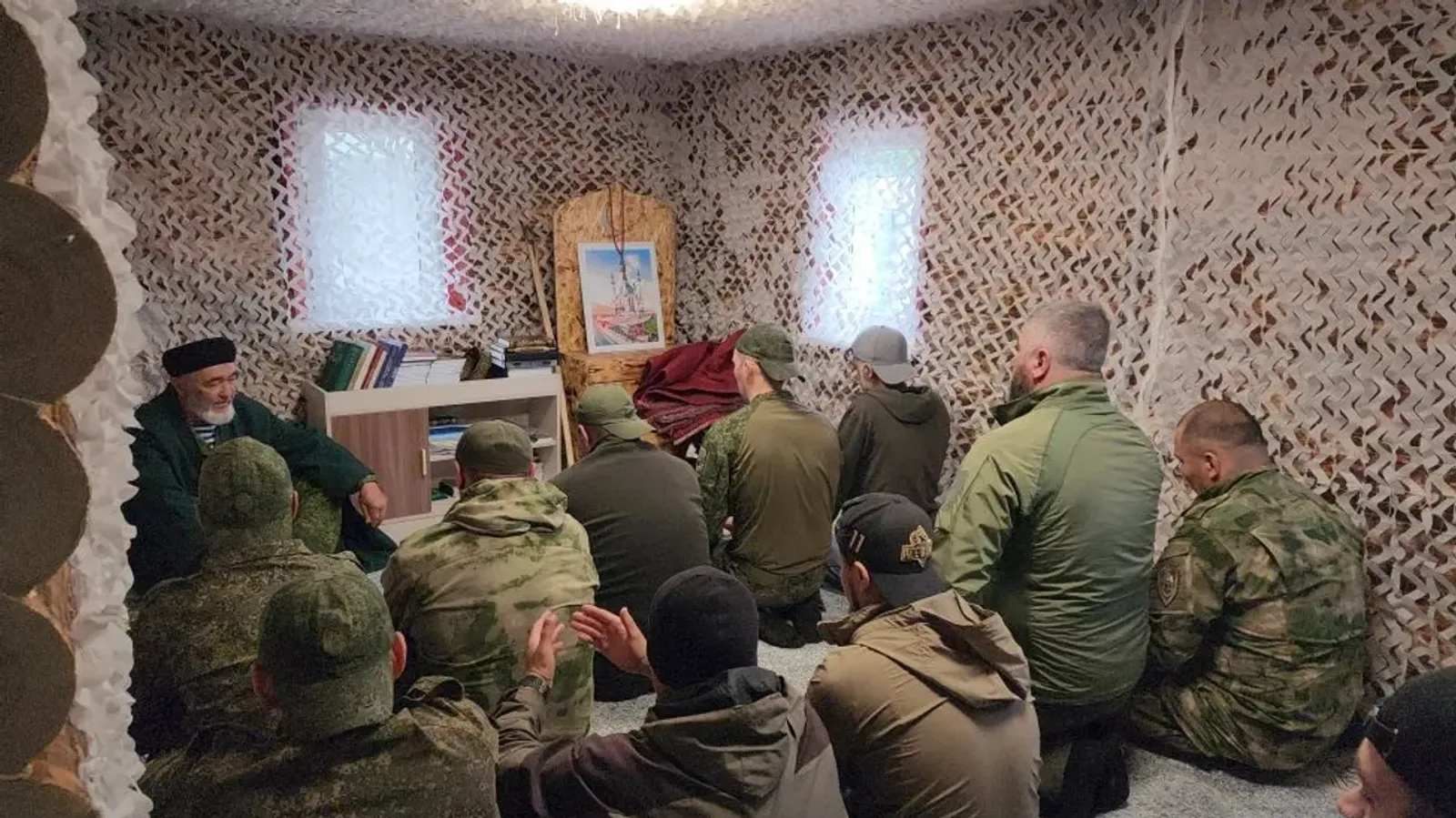 Бойцы Башкирии совершили в зоне СВО праздничный намаз