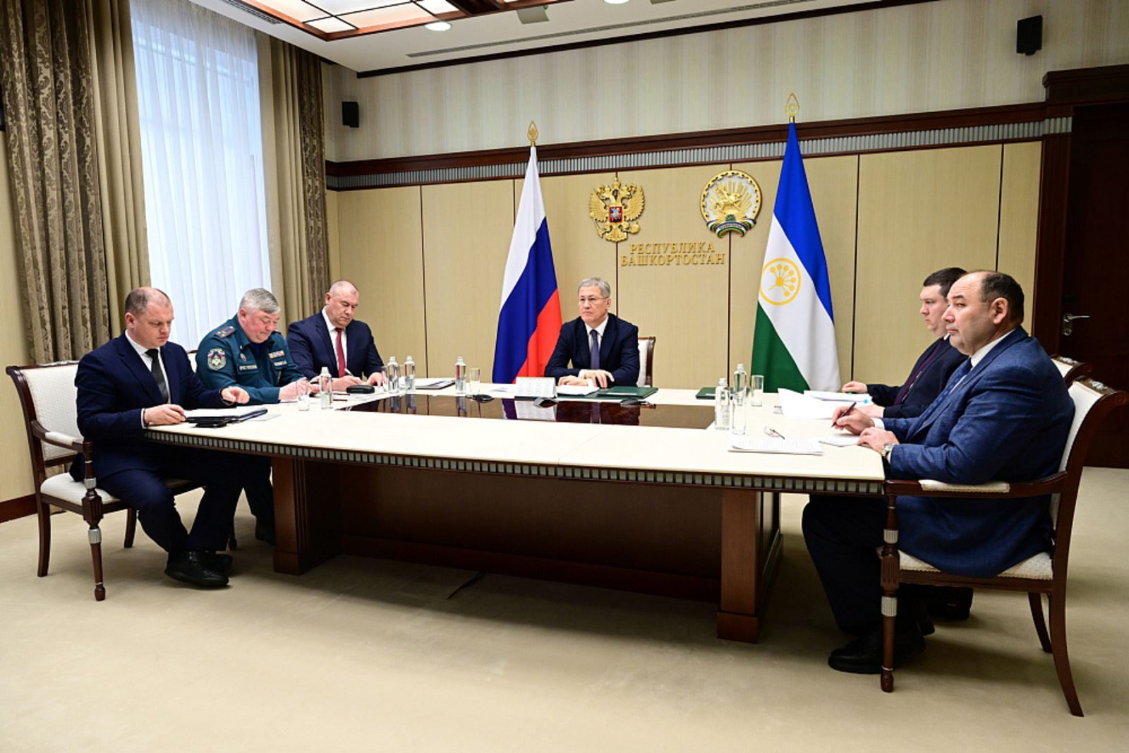 Радий Хабиров на совещании по подготовке к паводку и пожароопасному сезону