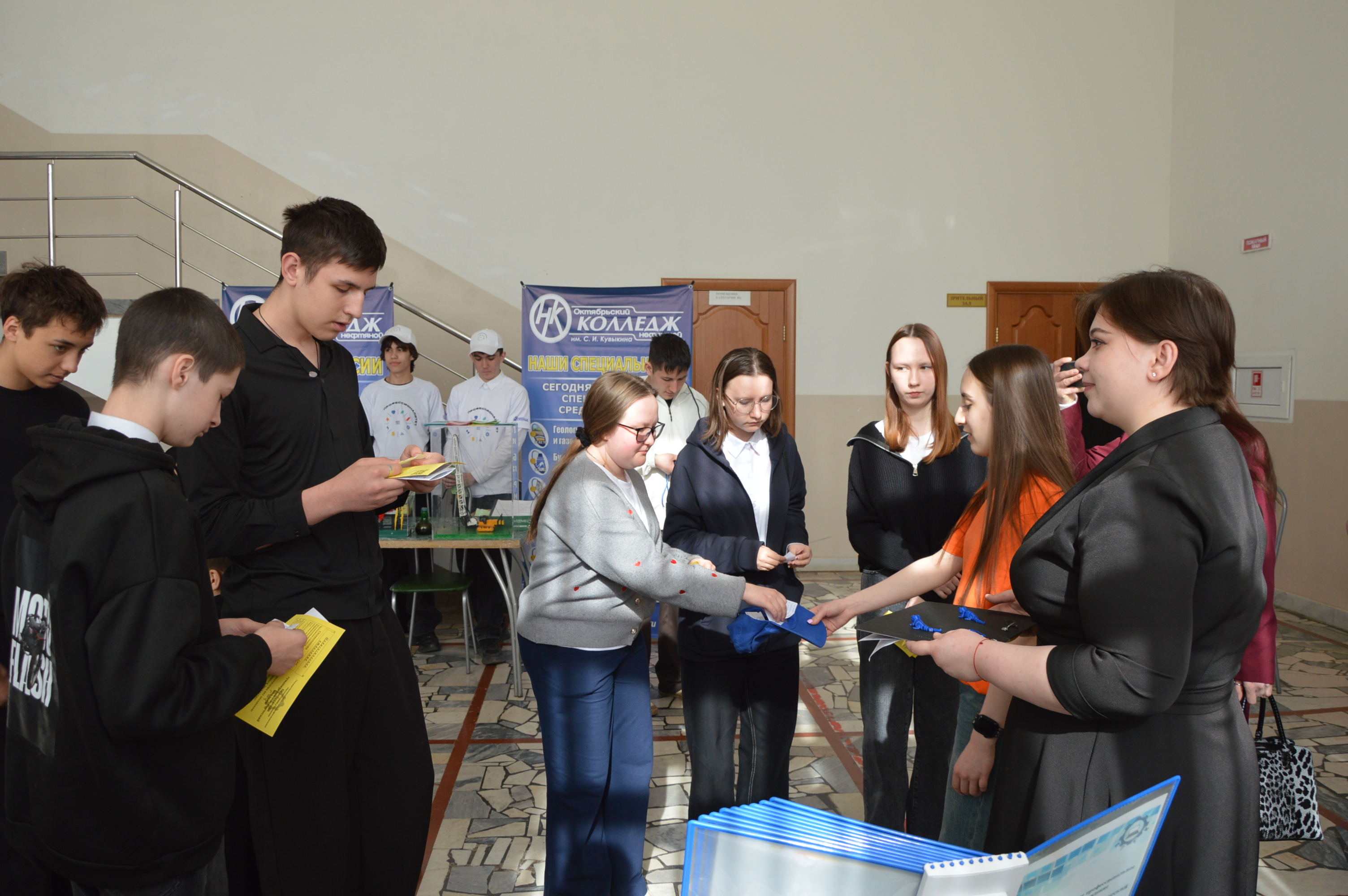 От учебы к карьере: возможности для выпускников