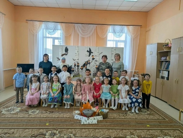 "Карга боткасы" — " Сказка" встречает весну