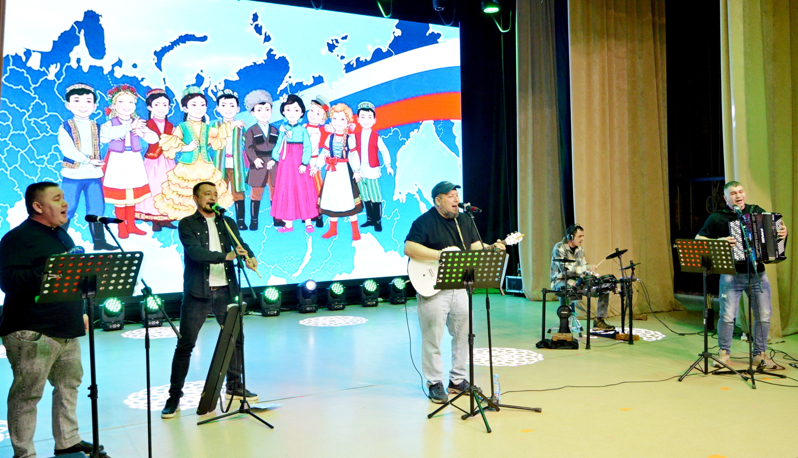 Праздник единства, семьи и мужества