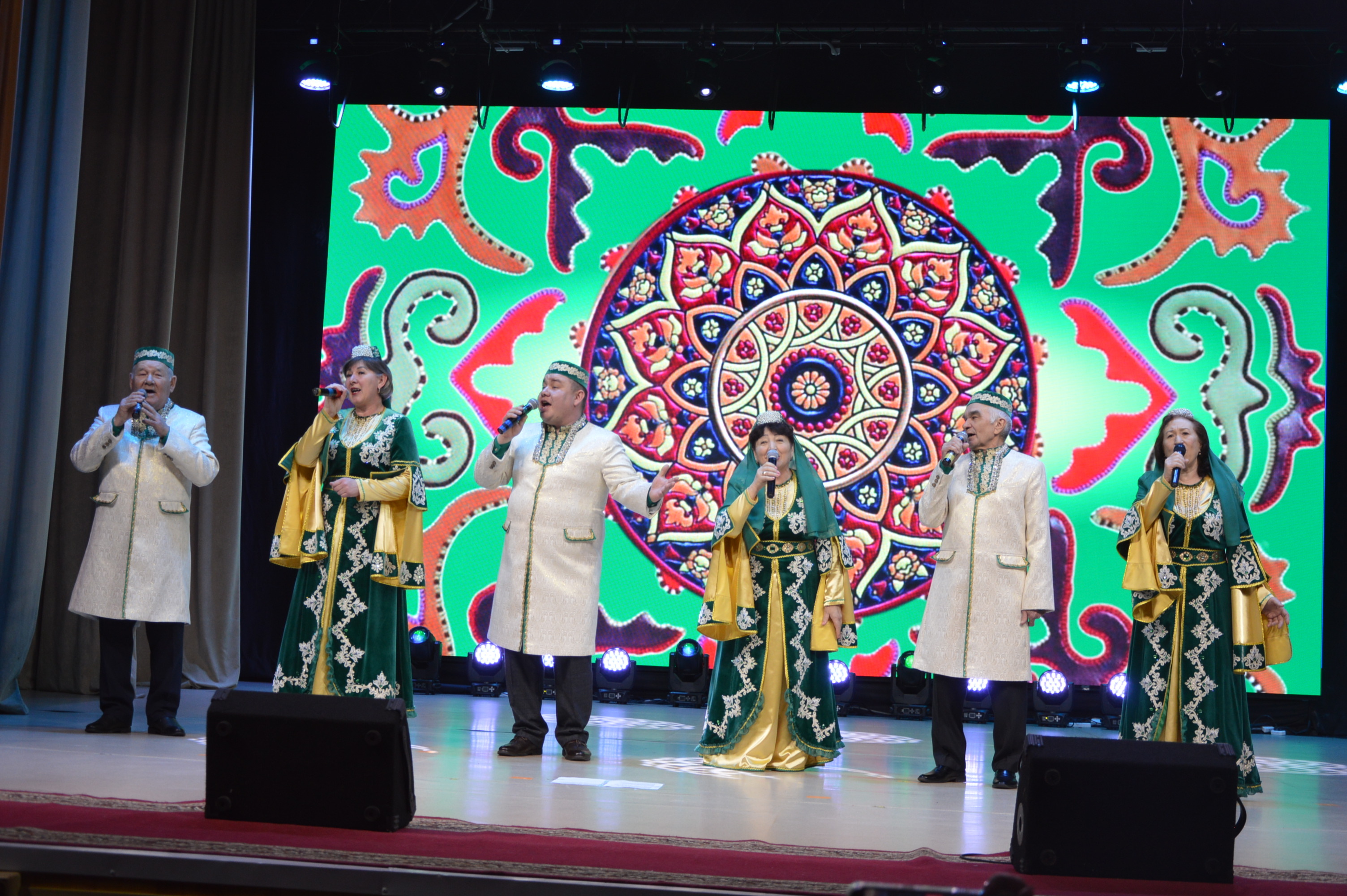 Весенний праздник в Ермекеево: тепло, творчество и признательность