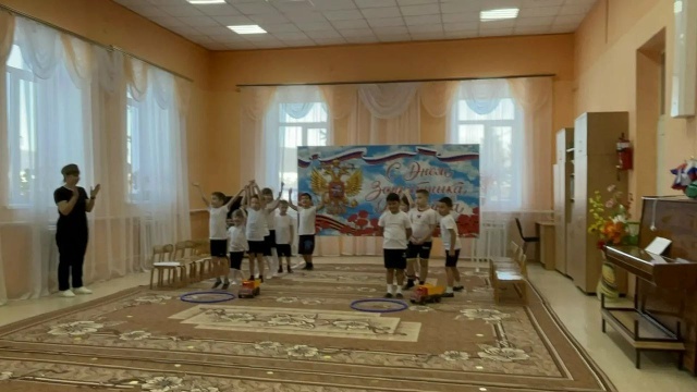 Спортивный праздник «Тяжело в учении – легко в бою!»