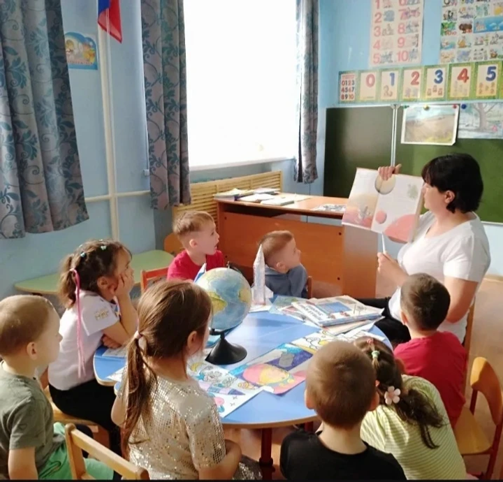 Ко Дню космонавтики