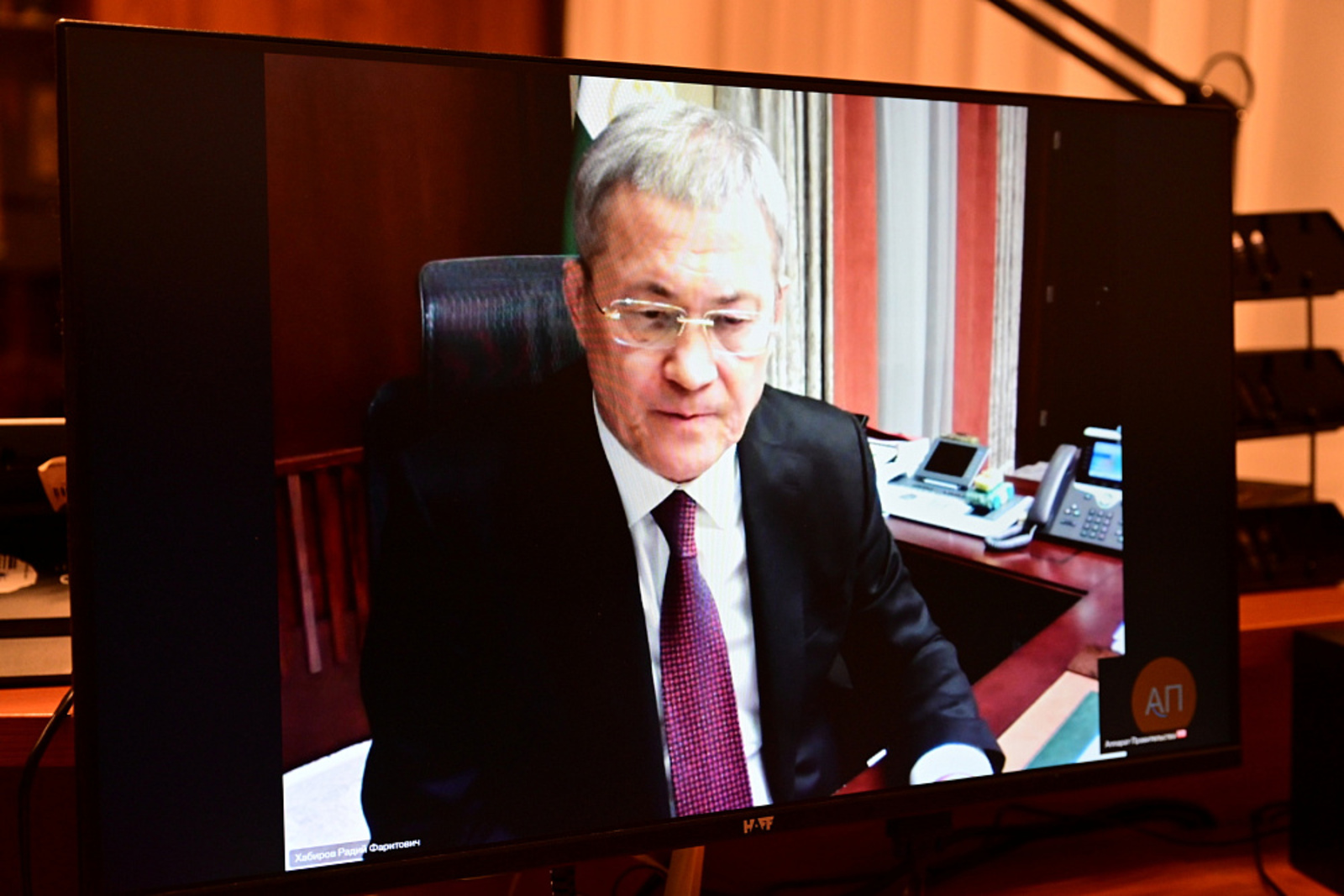 Радий Хабиров принял участие в заседании комиссии по делам несовершеннолетних.