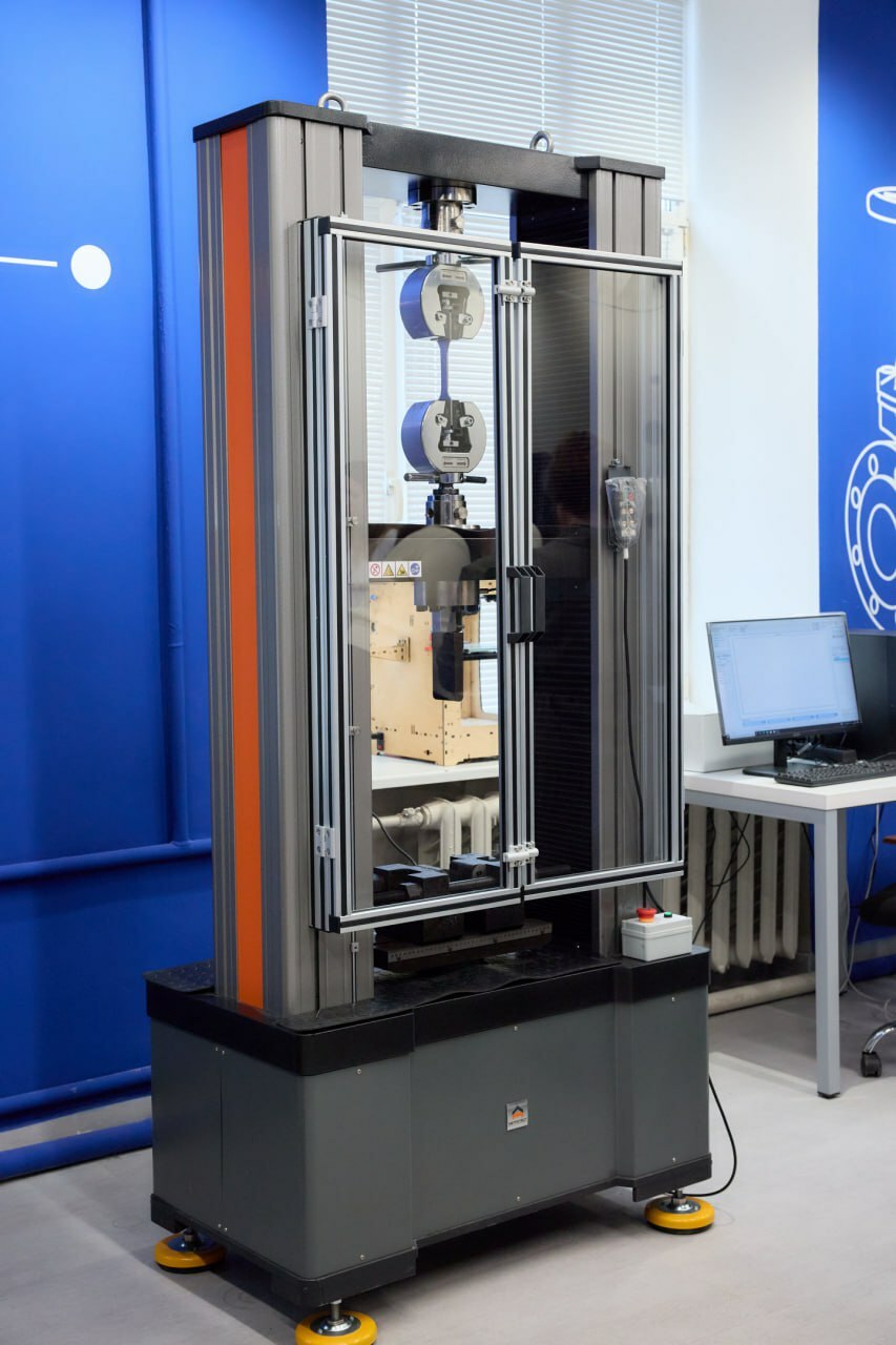 Вуз-резидент межвузовского кампуса открыл современную лабораторию металловедению