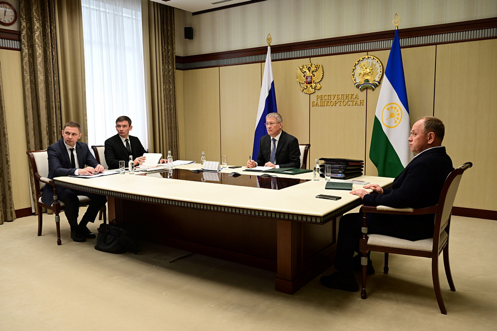 Радий Хабиров принял участие в заседании Минстроя и Госсовета по инфраструктуре