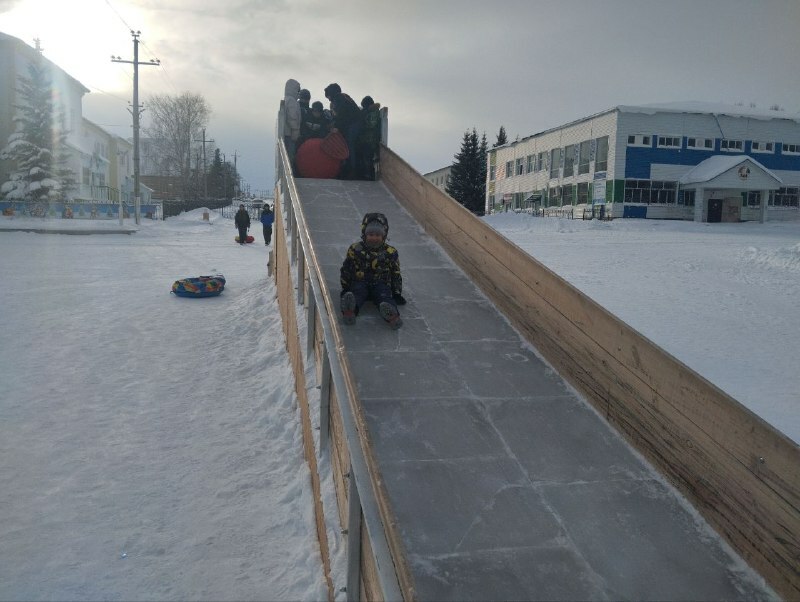 Выбирай безопасную горку!