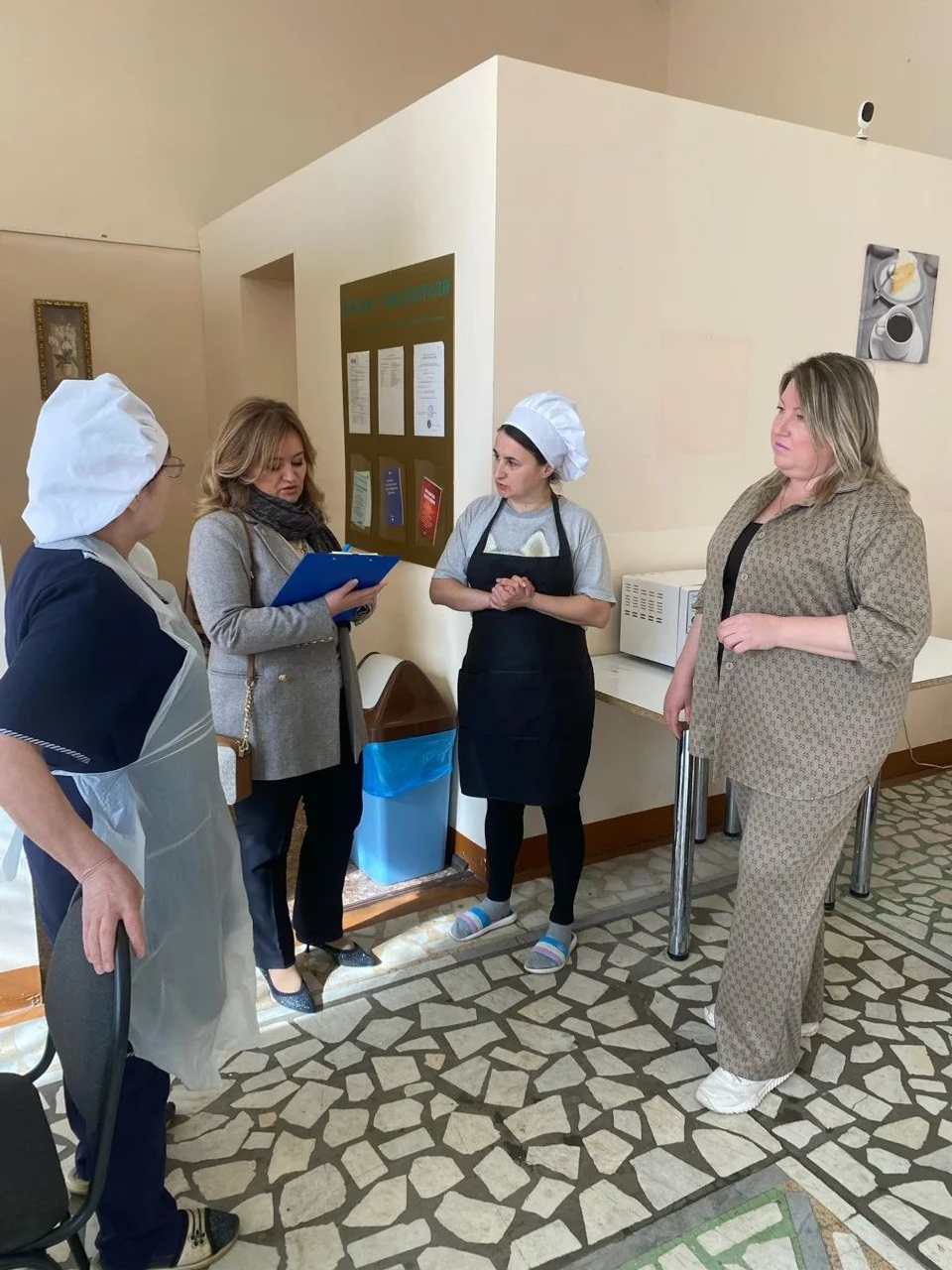 Общественная палата Башкирии запустила опрос среди родителей учеников