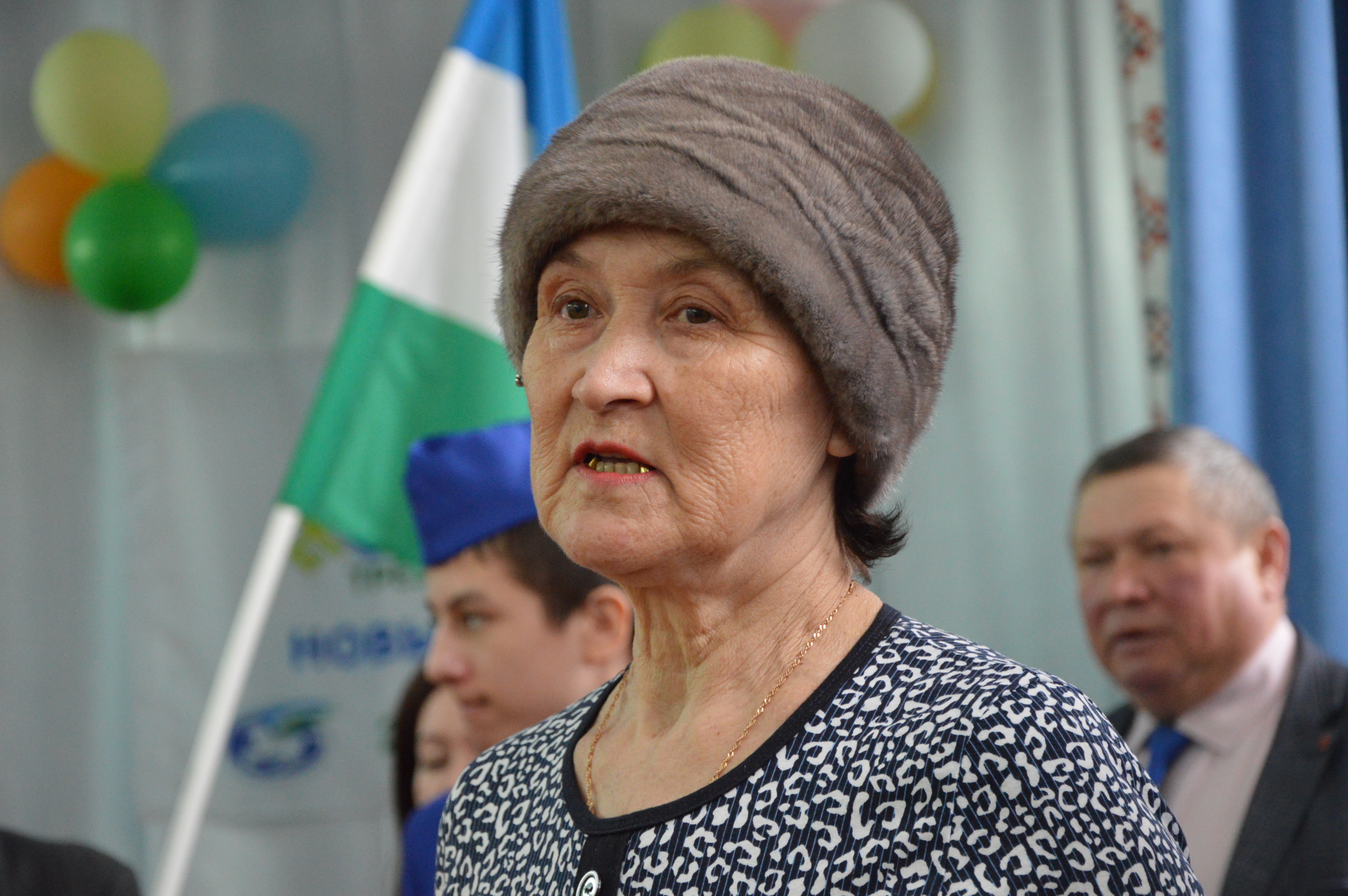 Герои в нашей памяти живут.