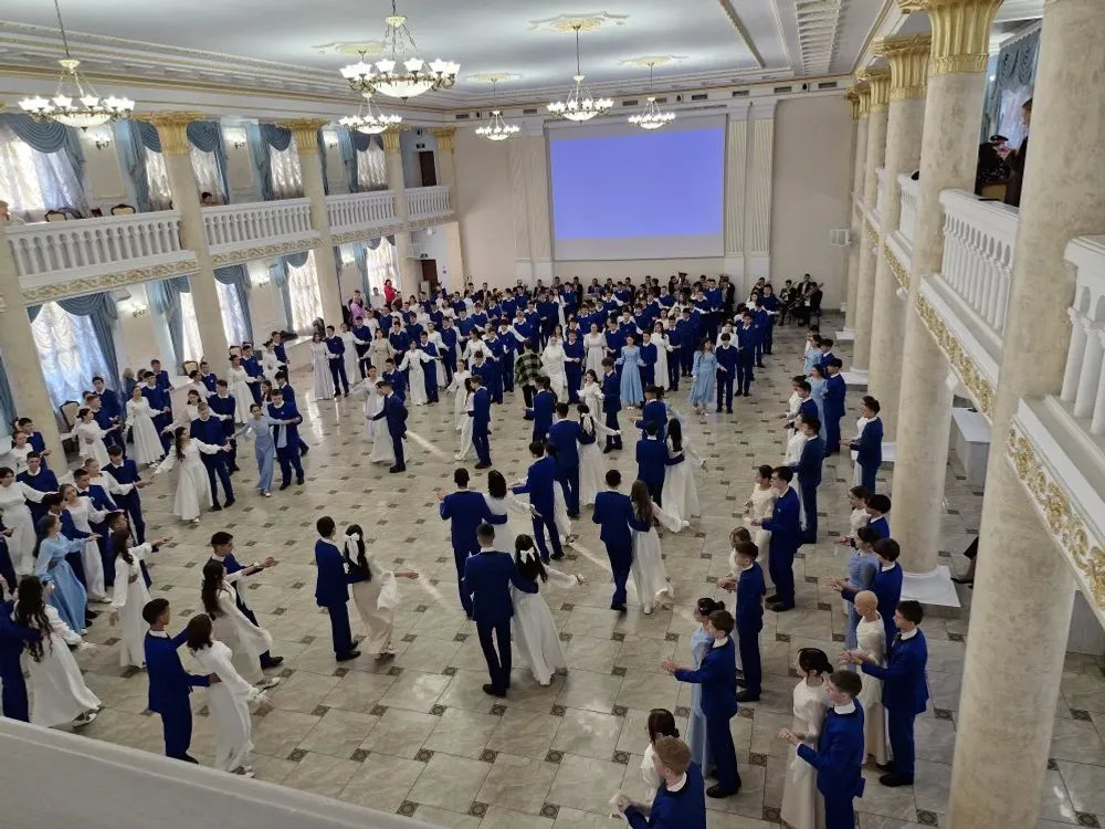 «Шаймуратовцы» на балу в Уфе