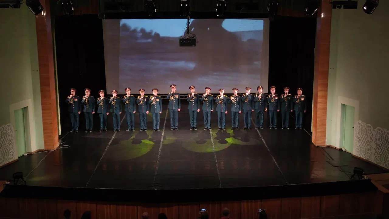 Ансамбль песни и пляски ЦВО провел концерт в городе Салавате