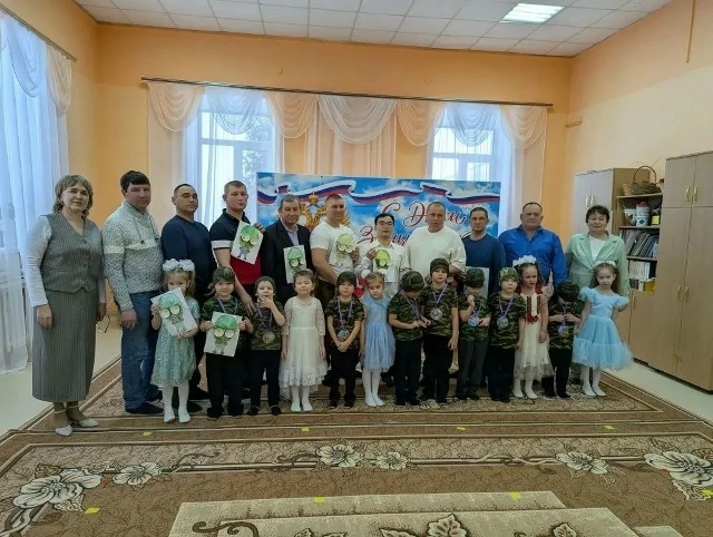 Спортивный праздник «Тяжело в учении – легко в бою!»