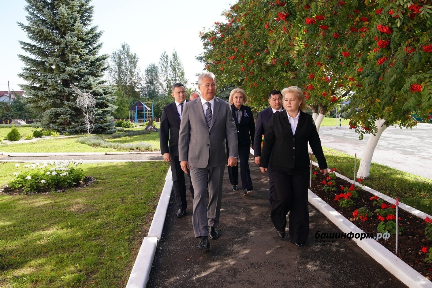 Радий Хабиров посетил Бирскую коррекционную школу-интернат