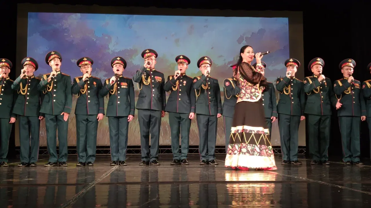 Ансамбль песни и пляски ЦВО провел концерт в городе Салавате