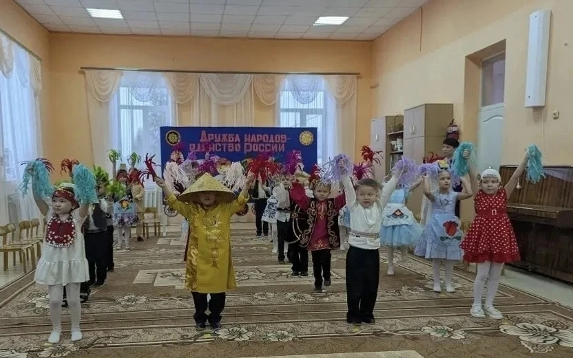 День национального костюма в "Сказке"