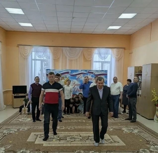 Спортивный праздник «Тяжело в учении – легко в бою!»