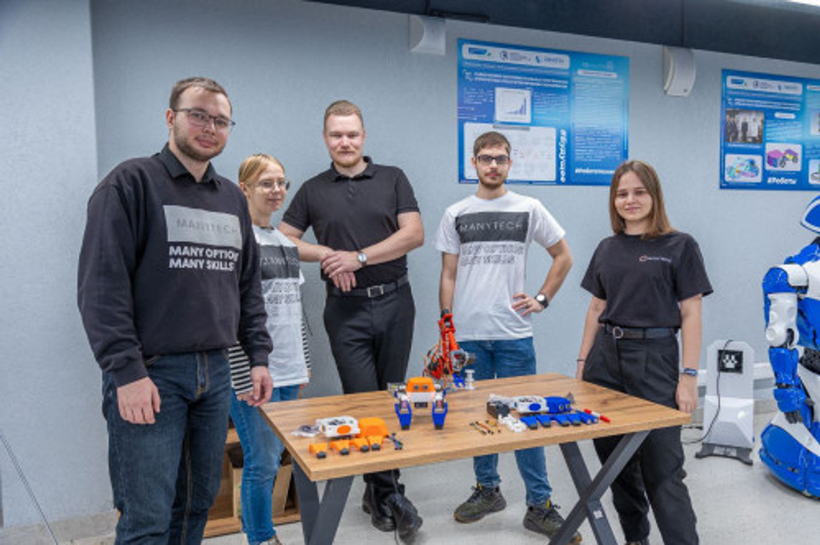 Студенты Уфимского кампуса создали образовательные наборы по робототехнике