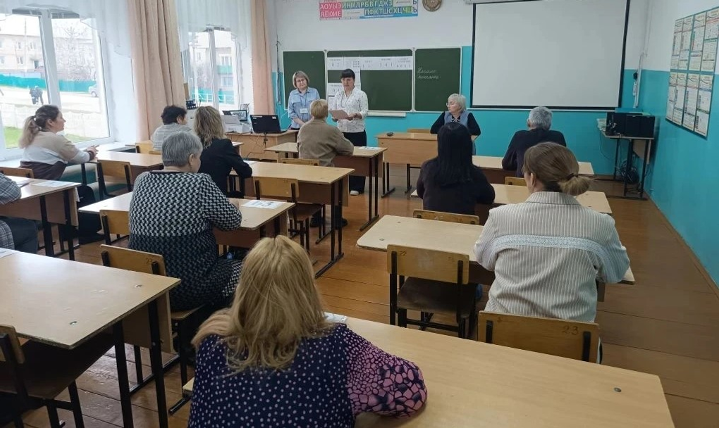 Ермекеевские родители попробовали ЕГЭ на себе