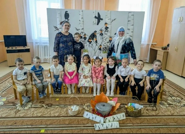 "Карга боткасы" — " Сказка" встречает весну