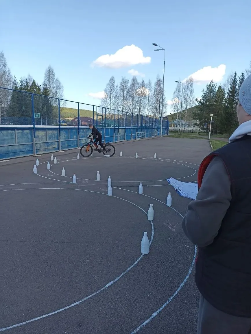 Юные инспекторы движения проверили свои знания